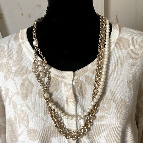 Roz & Ali Cardigan Sweater - Picture 3 of 7